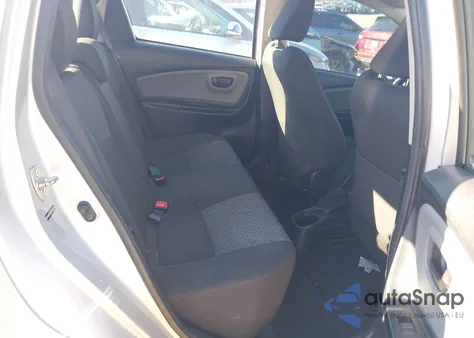 2015 Toyota Yaris L z USA, uszkodzony, nr VIN VNKKTUD35FA027586